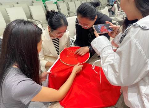 说明: H:\近期工作\9月30日-女工活动\照片\微信图片_20240930140553.jpg