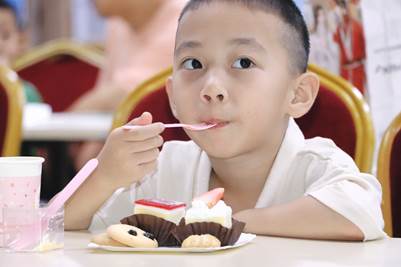 说明: H:\近期工作\6月16日-六一亲子活动\通讯稿\bcae8bb6fa3a97d96ead0873b35a128.jpg