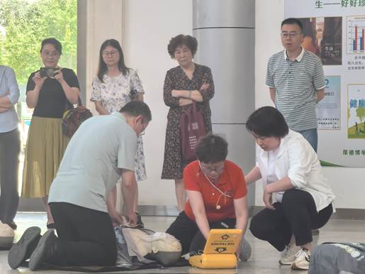 说明: e52dd02940e0480de5150dcd6548b96